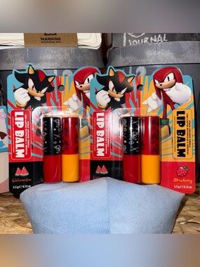Sonic the Hedgehog Shadow & Knuckles Lip Balm 2-Pack